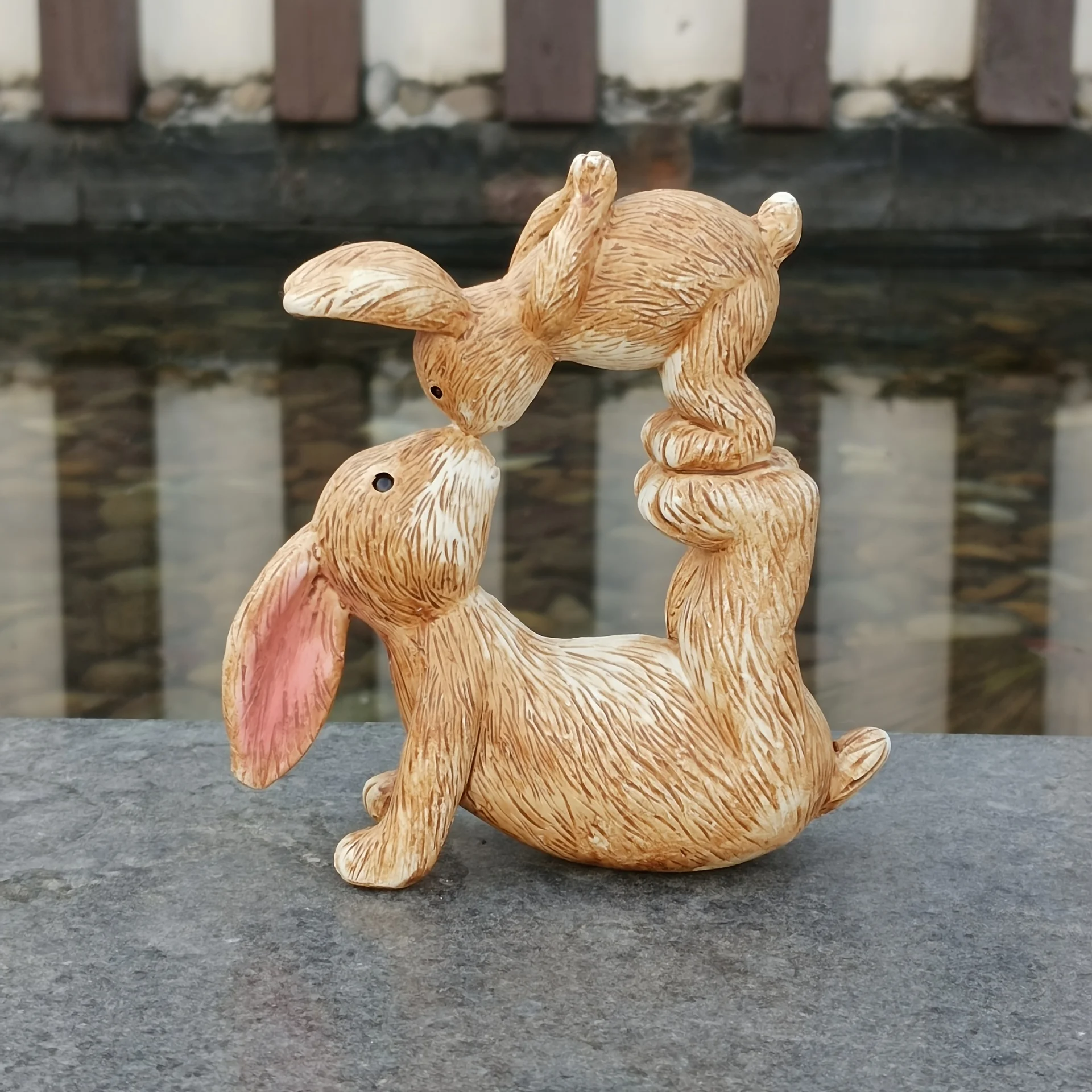 Garden Resin Kissing Bunny Sta - đánh giá và giá Bonsai Garden For Desk